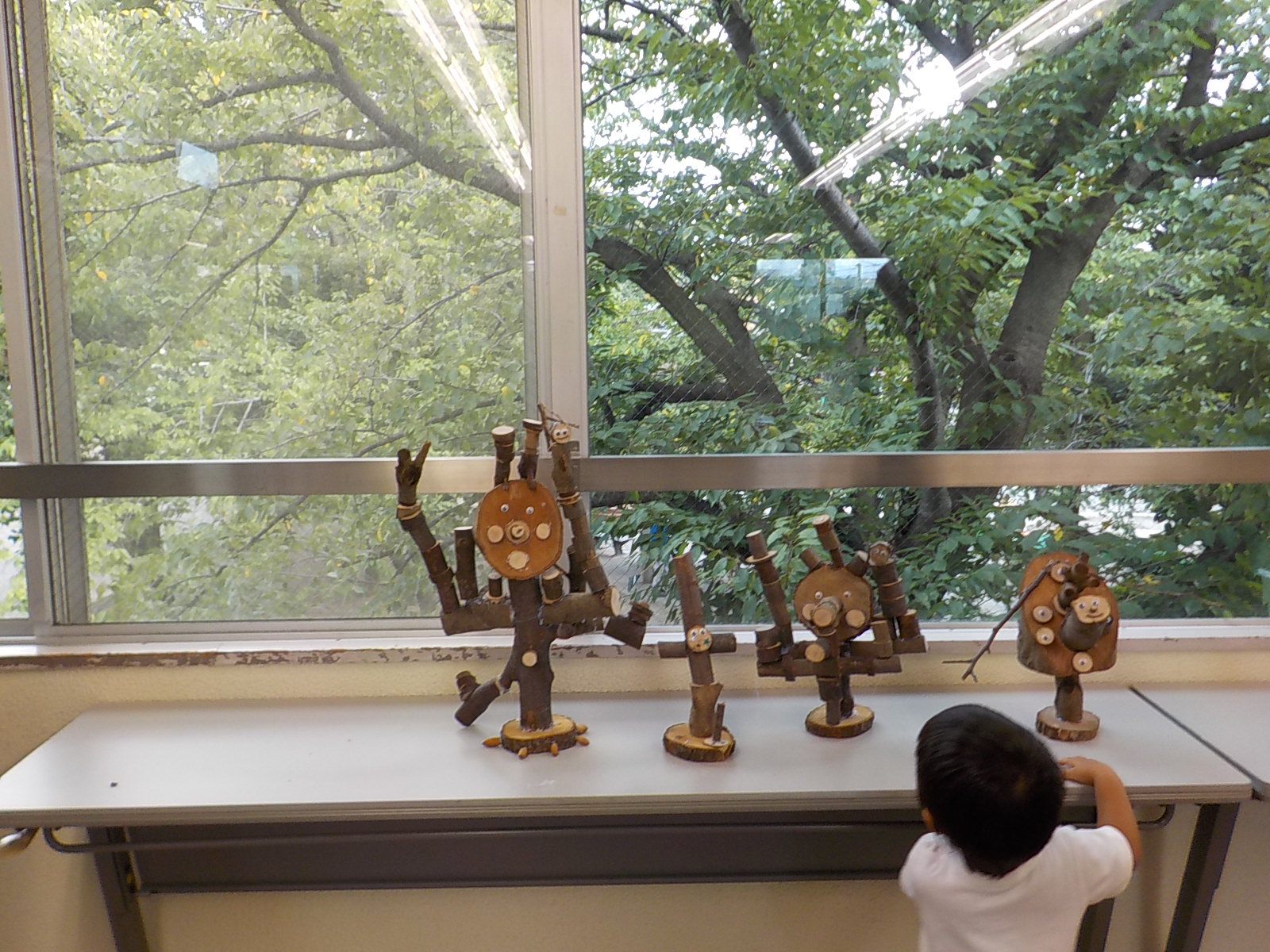 木の枝工作を行いました 潮田公園